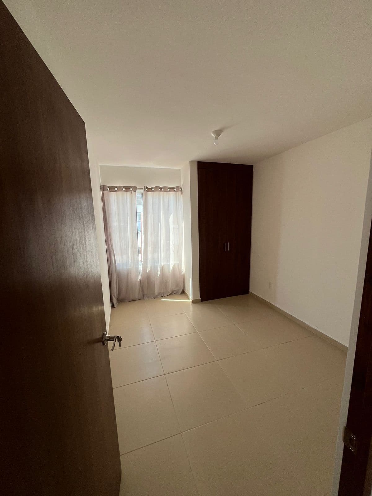 CASA NUEVA AMUEBLADA EN RENTA O VENTA EN PRIV. CIELO ABIERTO, (POZOS) SLP. 8