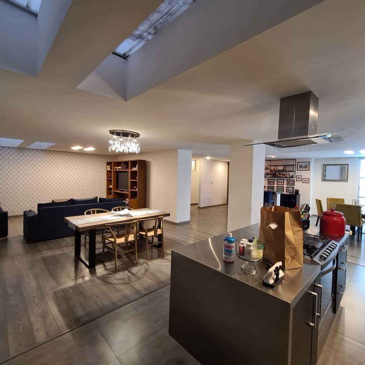 Departamento en venta en Cordillera del Marqués 2 recs 2.5 baños 6