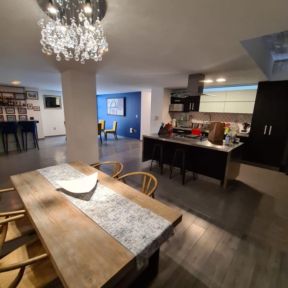Departamento en venta en Cordillera del Marqués 2 recs 2.5 baños 12