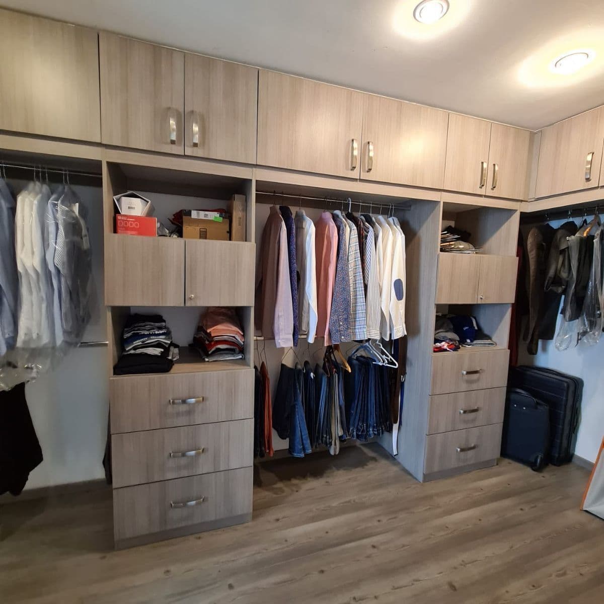 Departamento en venta en Cordillera del Marqués 2 recs 2.5 baños 13