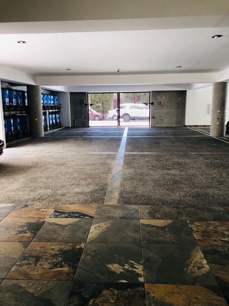 Departamento en Col. Jardín 1er piso con elevador, 3 recs 3 baños 4