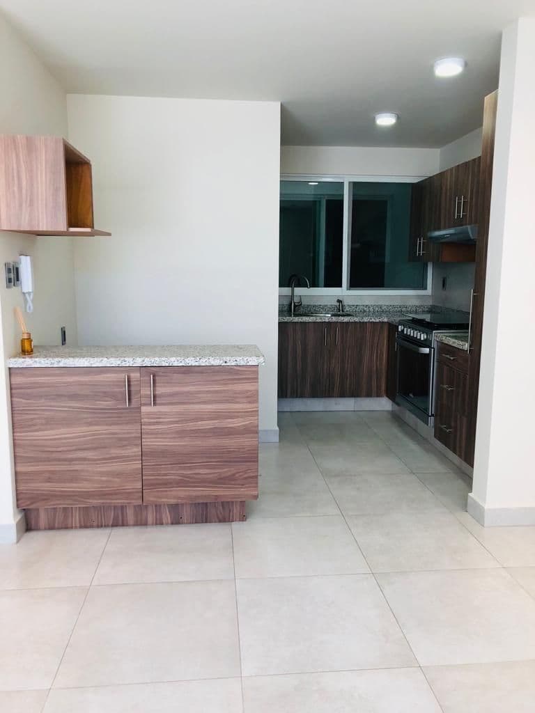 Departamento en Col. Jardín 1er piso con elevador, 3 recs 3 baños 7