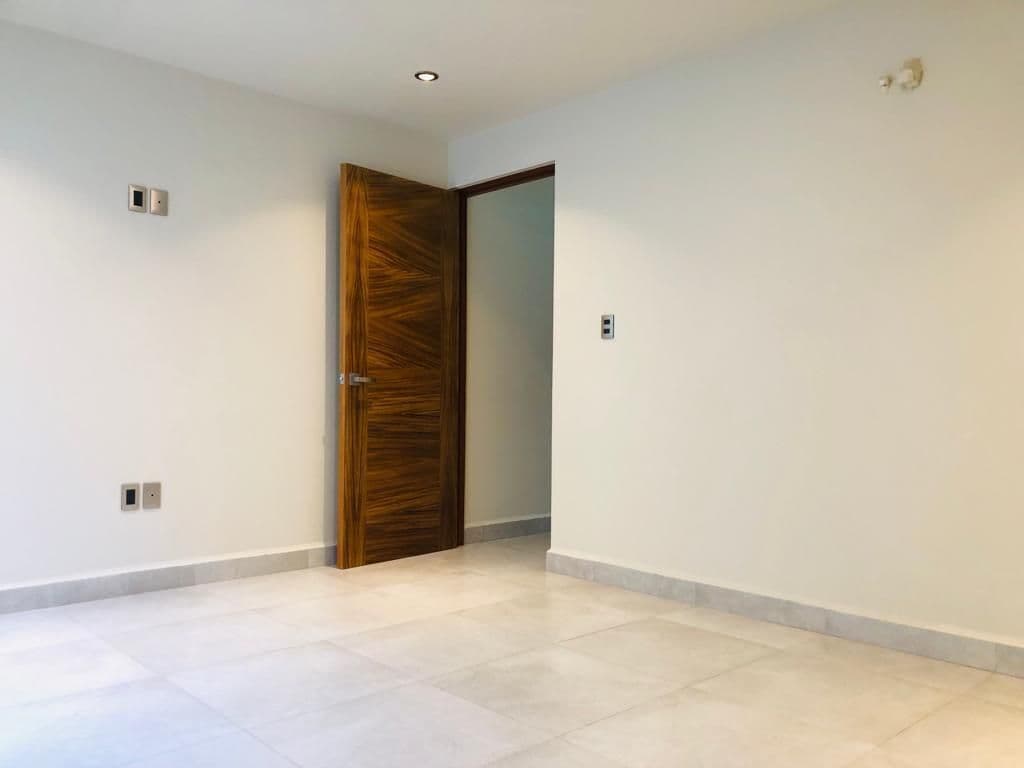 Departamento en Col. Jardín 1er piso con elevador, 3 recs 3 baños 14