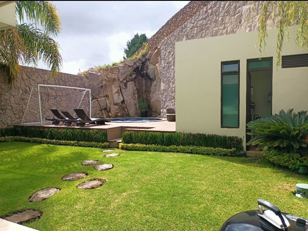 Hermosa casa en Venta Pedregal 2 7
