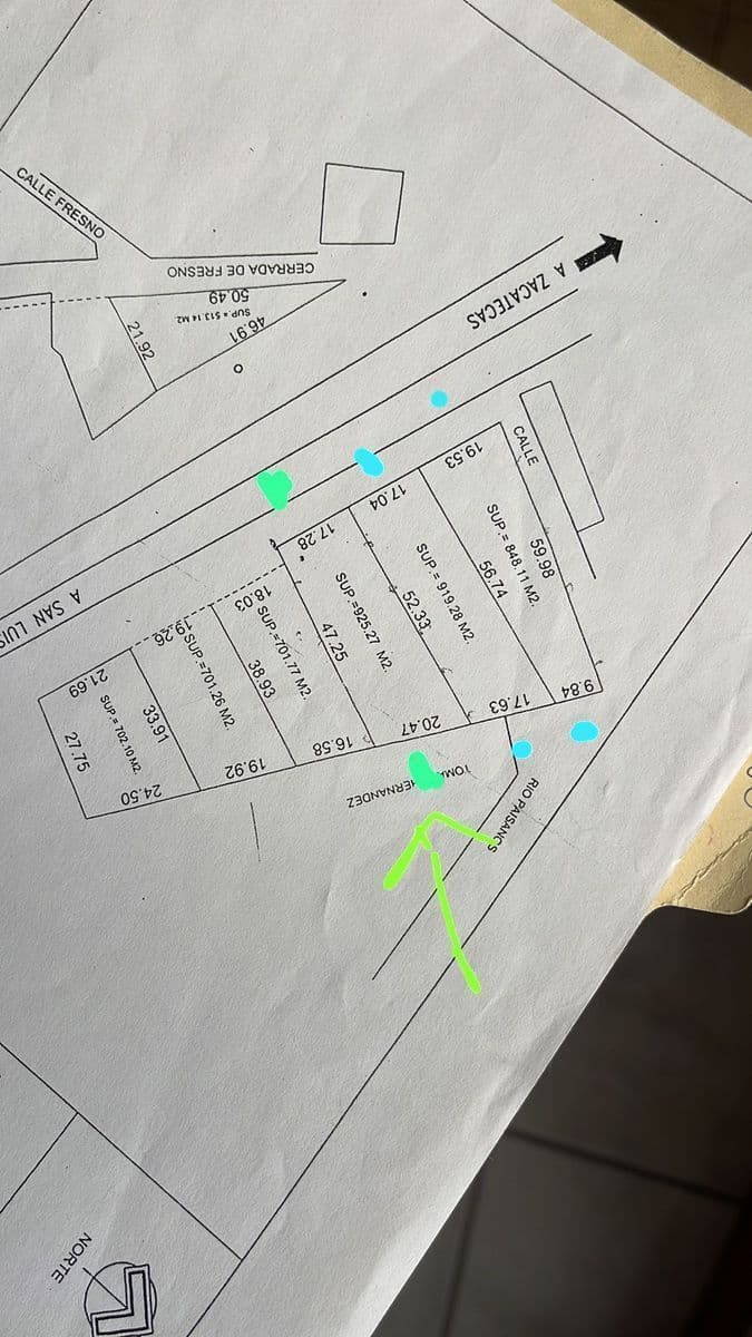 VENTA DE 2 Y 3 LOTES BARDEADOS ,RUMBO CARRETERA ZACATECAS ! 2