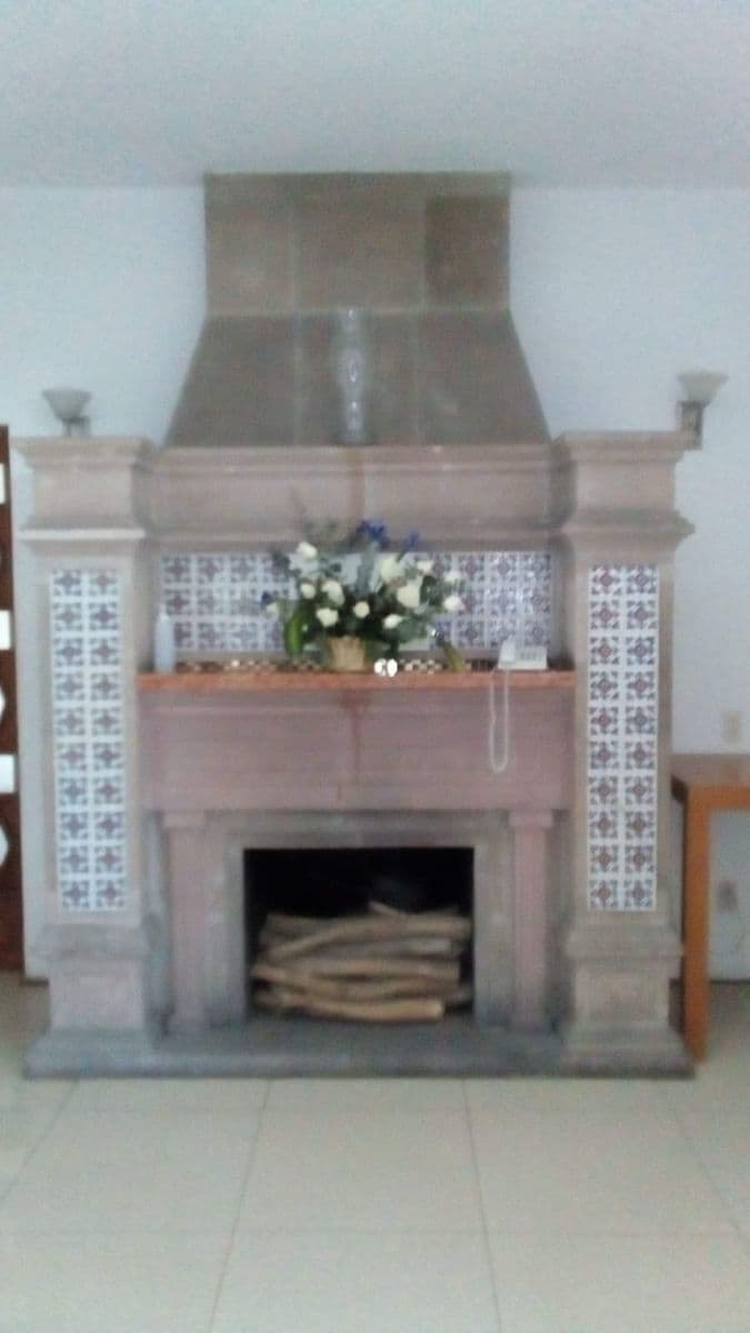 Casa en venta en esquina, Av. Carranza 1,320 m2 de terreno 9