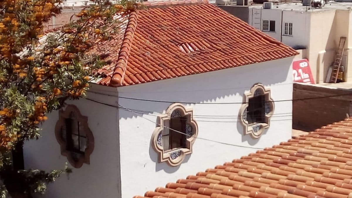 Casa en venta en esquina, Av. Carranza 1,320 m2 de terreno 10