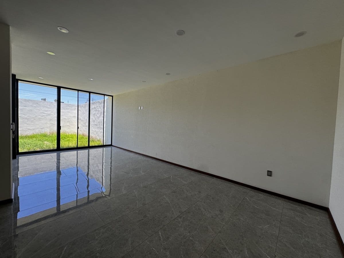 Casa en Venta en Fraccionamiento Tarragona con Salon  de juegos 3