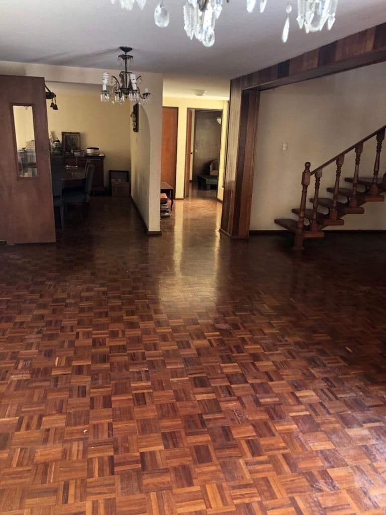 Casa en venta en Col. del Valle 5 habs 4.5 baños 2 habs en planta baja 1/13