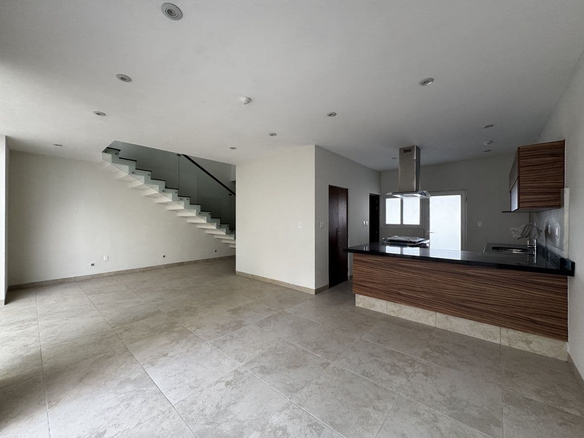 Casa en Venta en Fraccionamiento Tarragona con Zona de Juegos 7