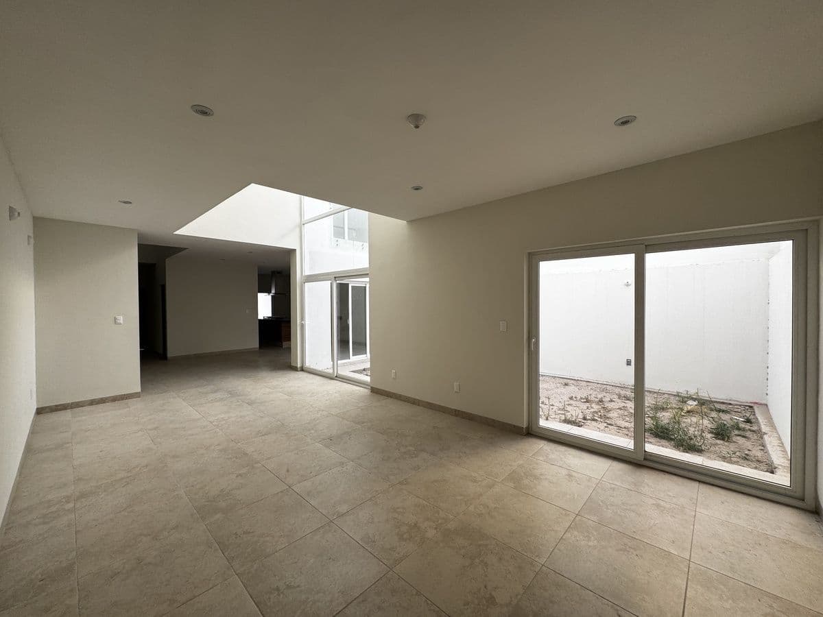 Casa en Venta en Fraccionamiento Tarragona con Zona de Juegos 10
