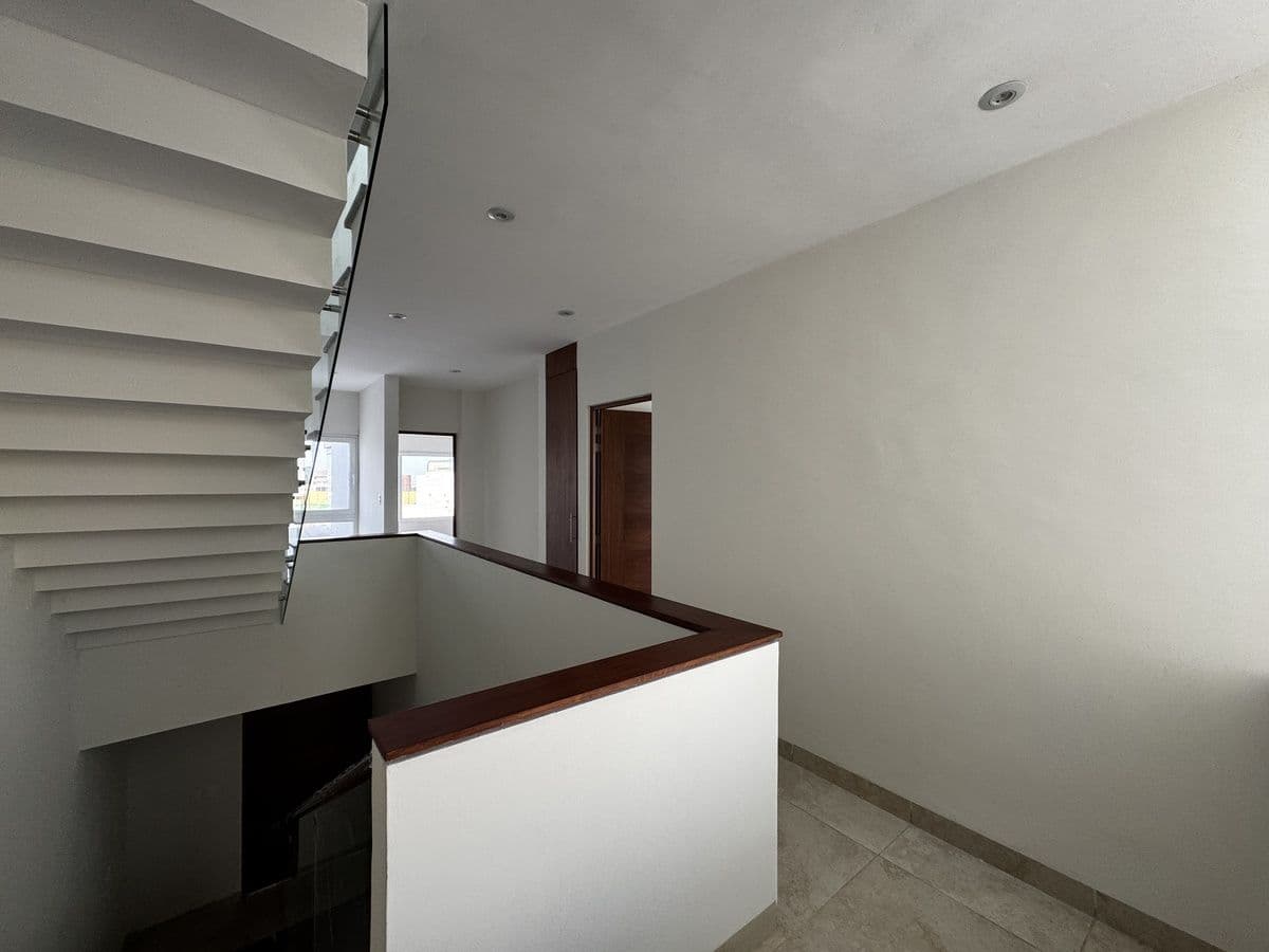 Casa en Venta en Fraccionamiento Tarragona con Zona de Juegos 14