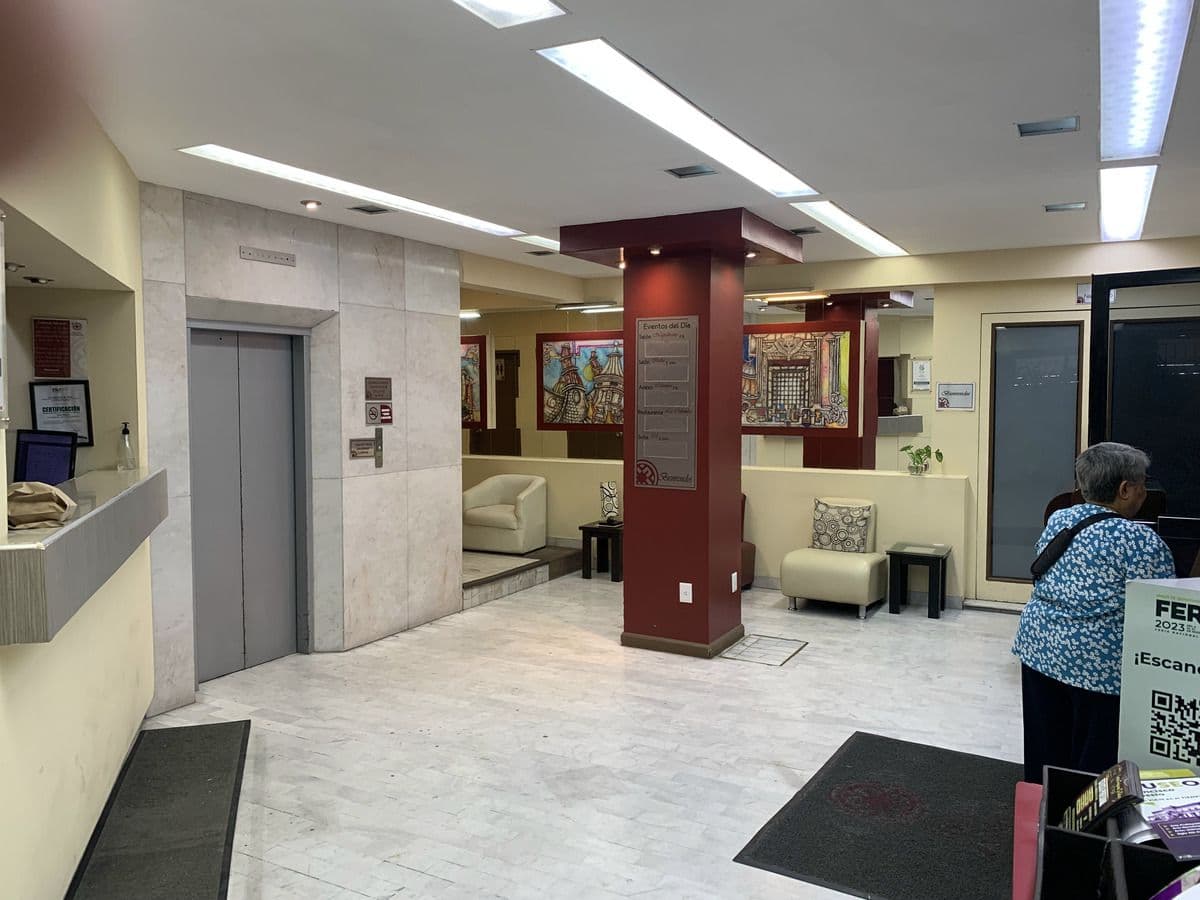 Hotel en venta, 80 habitaciones, centrico, muy acreditado y cuidado 7