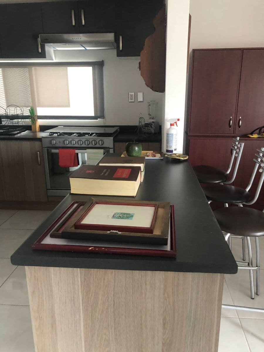 Departamento 2 Recs con baño, amueblado con balcón, atrás del Punto Verde. 3