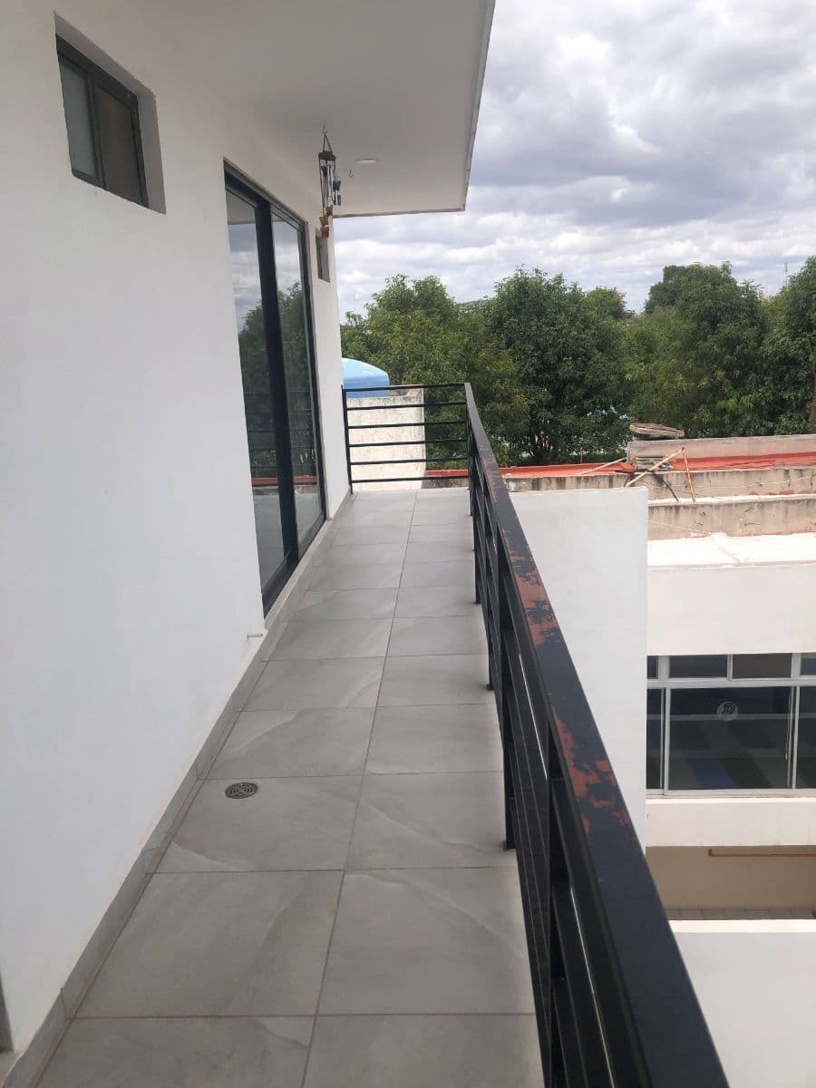 Departamento 2 Recs con baño, amueblado con balcón, atrás del Punto Verde. 6