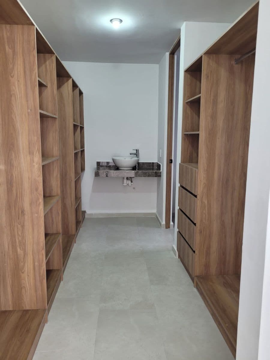 Casa en venta en Forja Real 3 recs 2 baños Roof con medio baño 2