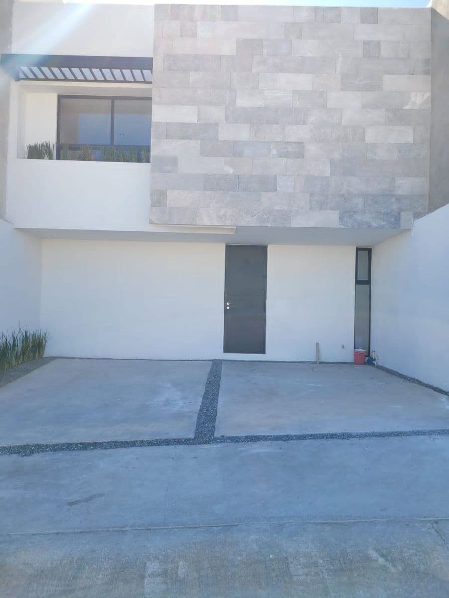 Casa en venta en Forja Real 3 recs 2 baños Roof con medio baño 9