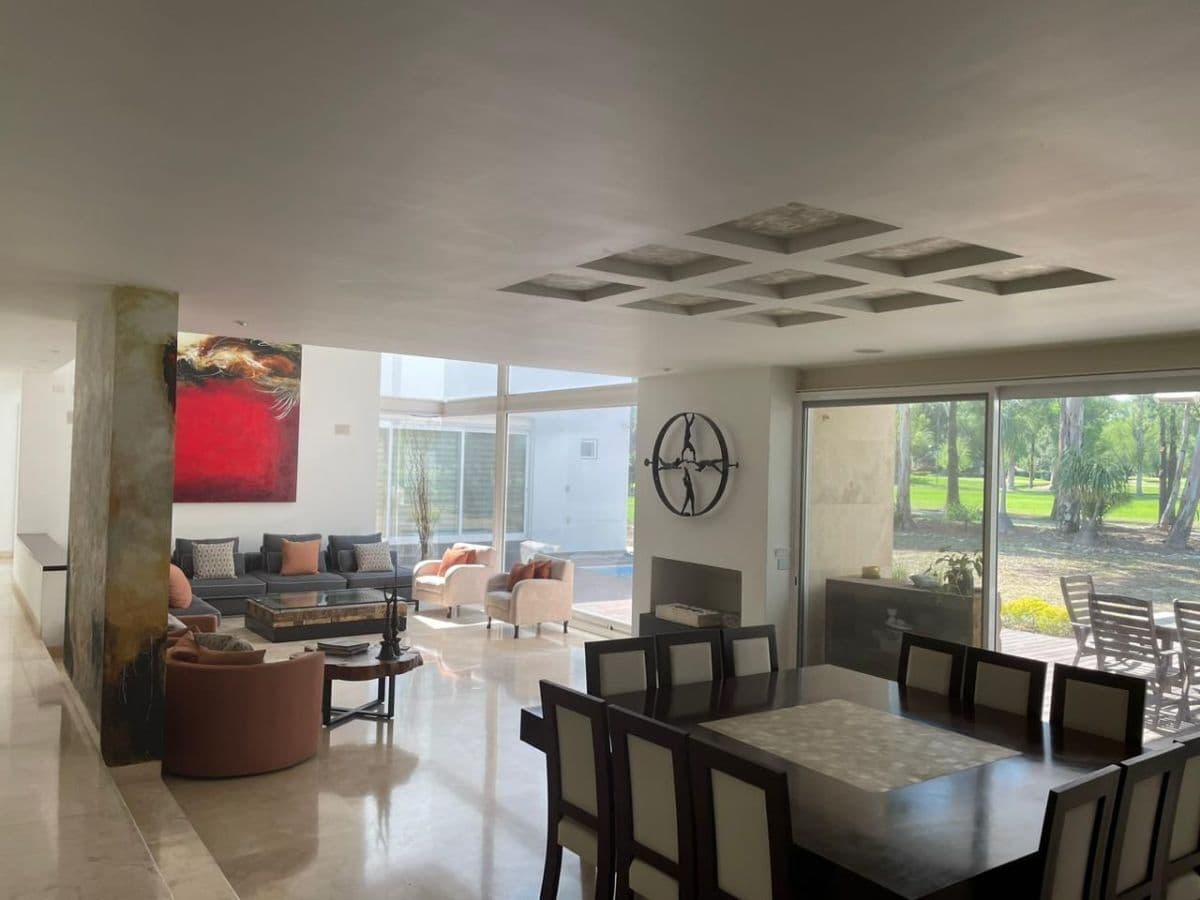 Casa en venta en el Club Campestre 3 recs 7 baños alberca frente Fairway 1/13