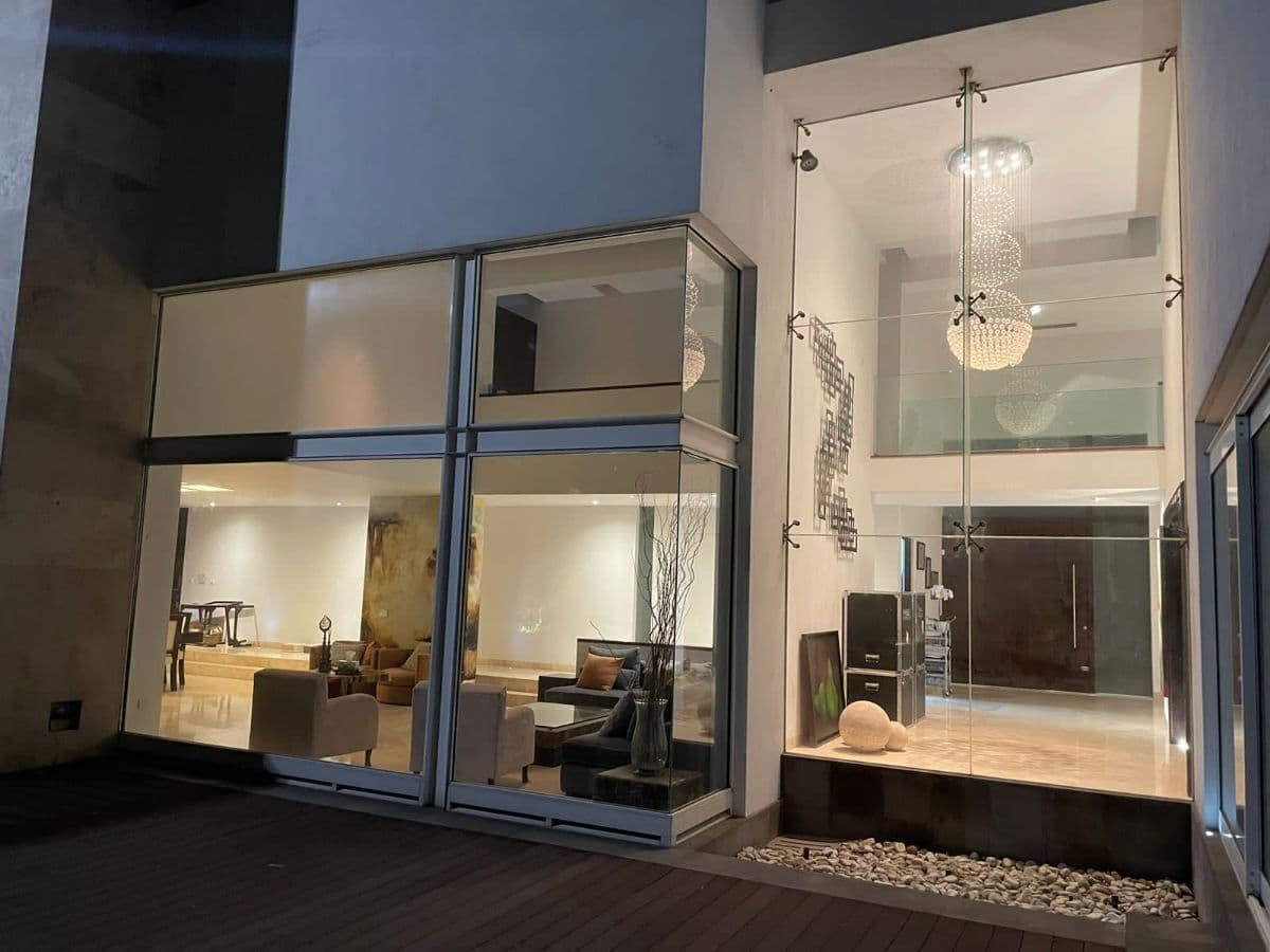 Casa en venta en el Club Campestre 3 recs 7 baños alberca frente Fairway 9