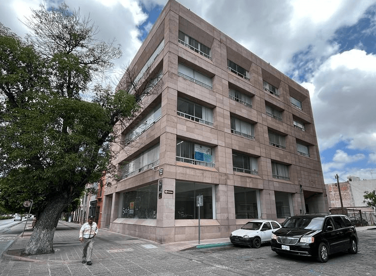 Local en planta baja en Venta (EE) 4