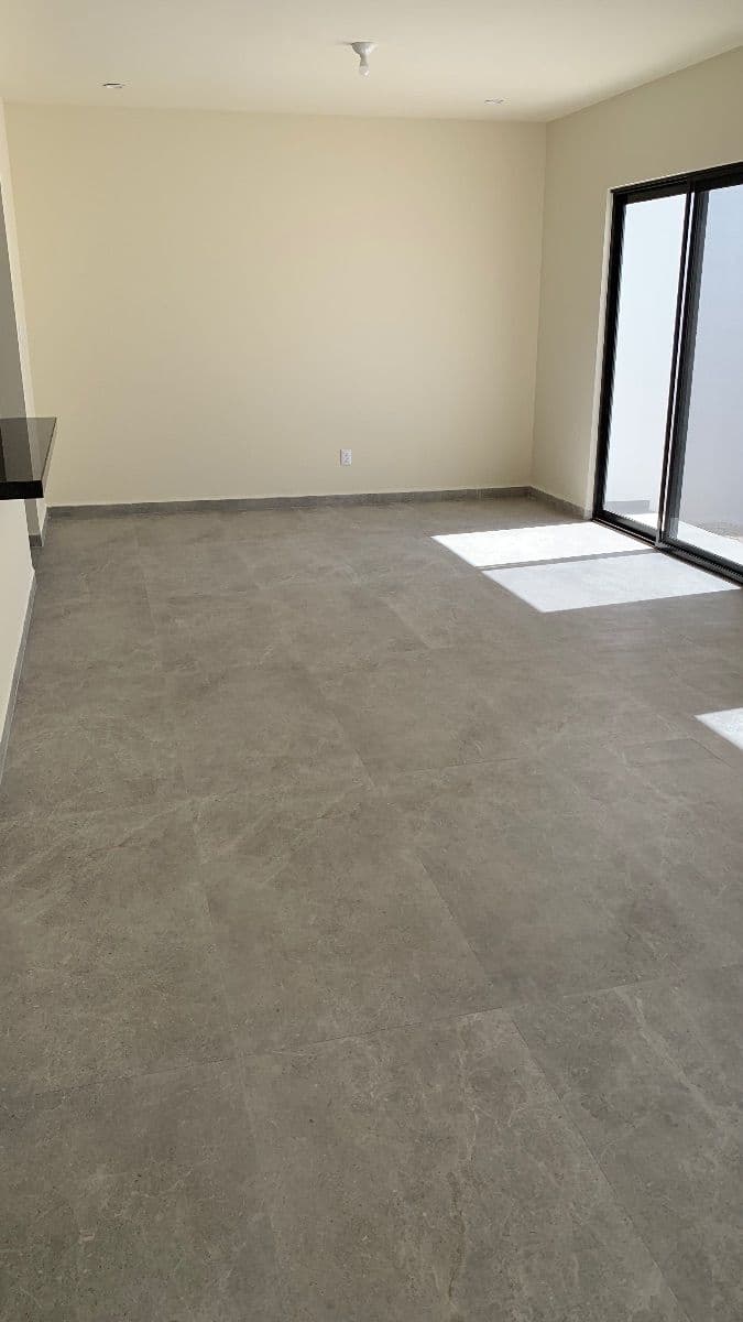Casa en venta en San Angel 4. Flex en PB 3 recs PA 4.5 baños jardin 12