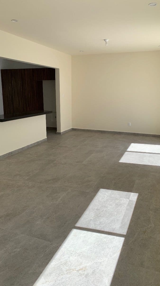 Casa en venta en San Angel 4. Flex en PB 3 recs PA 4.5 baños jardin 13
