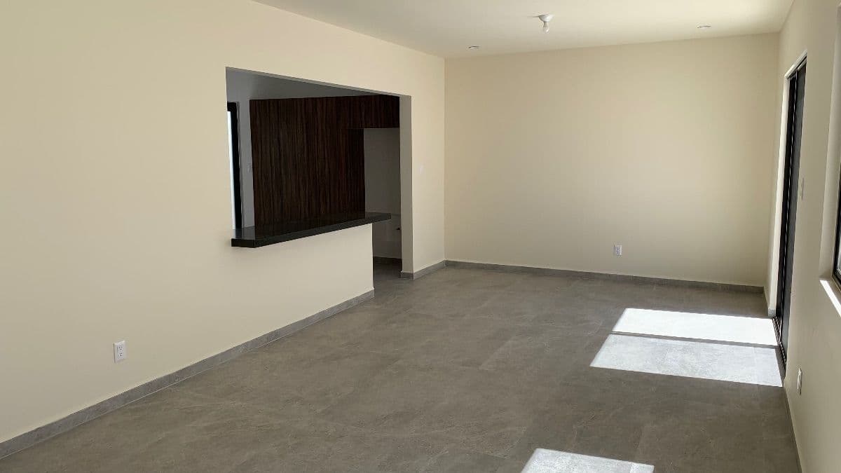 Casa en venta en San Angel 4. Flex en PB 3 recs PA 4.5 baños jardin 14