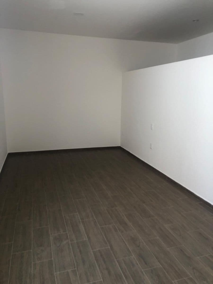 Casa en venta en Privada Chapultepec, 3.5 baños, jardin, área de TV, persianas 8