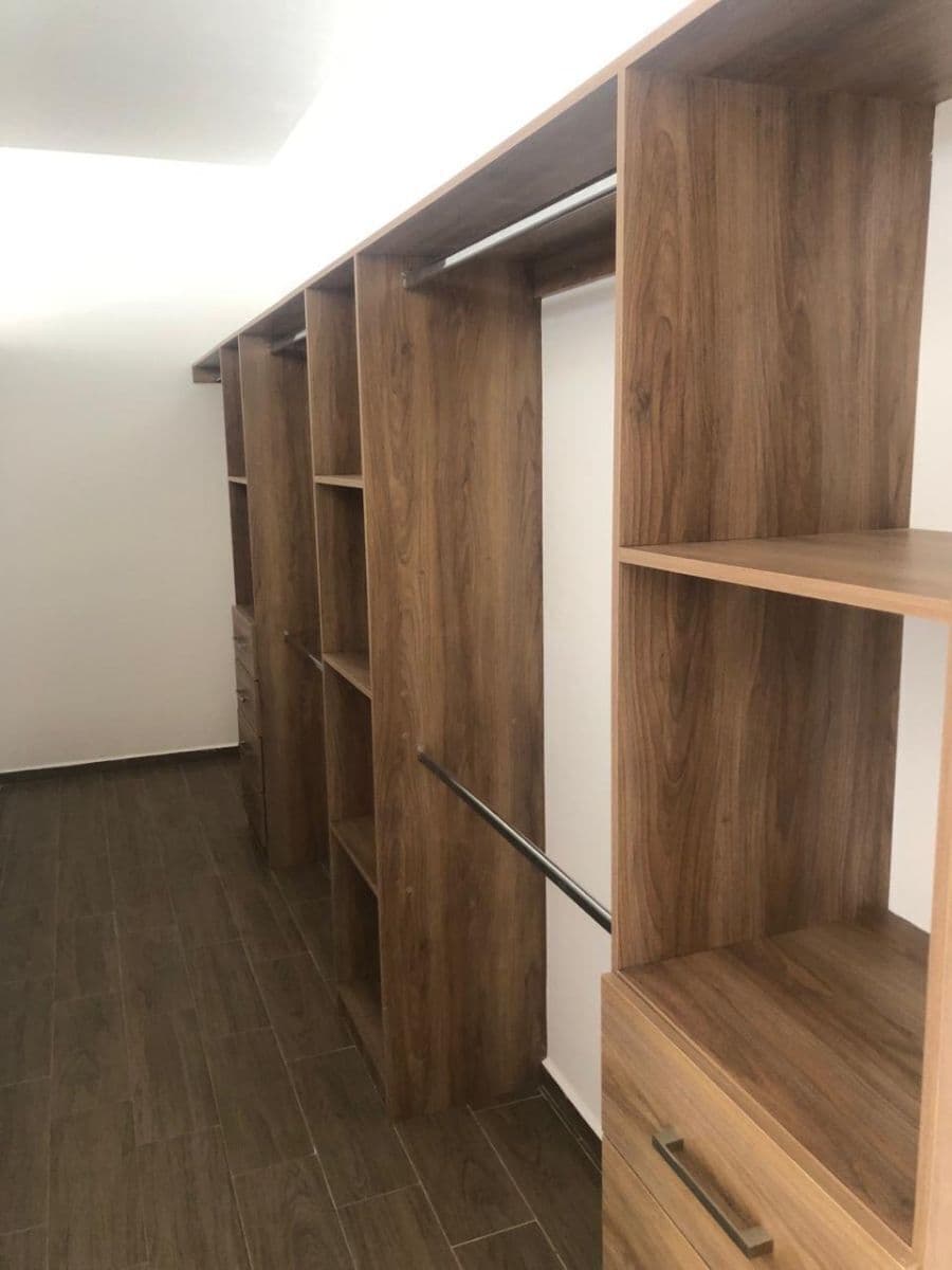 Casa en venta en Privada Chapultepec, 3.5 baños, jardin, área de TV, persianas 12