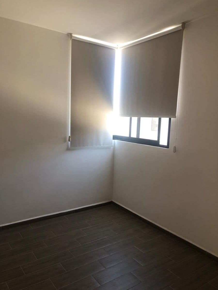 Casa en venta en Privada Chapultepec, 3.5 baños, jardin, área de TV, persianas 13