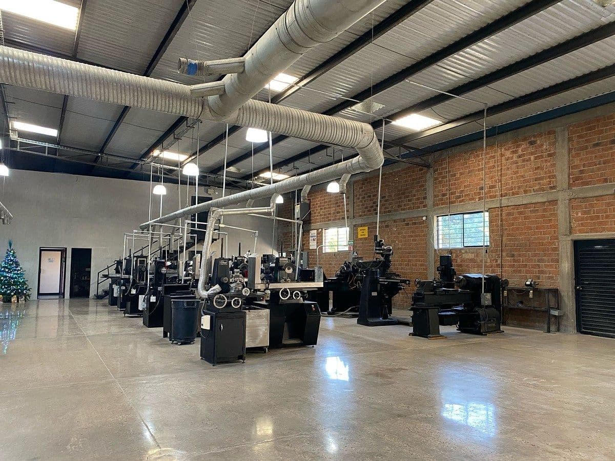 NAVE EN RENTA Y VENTA – Espacios Amplios y Funcionales 7