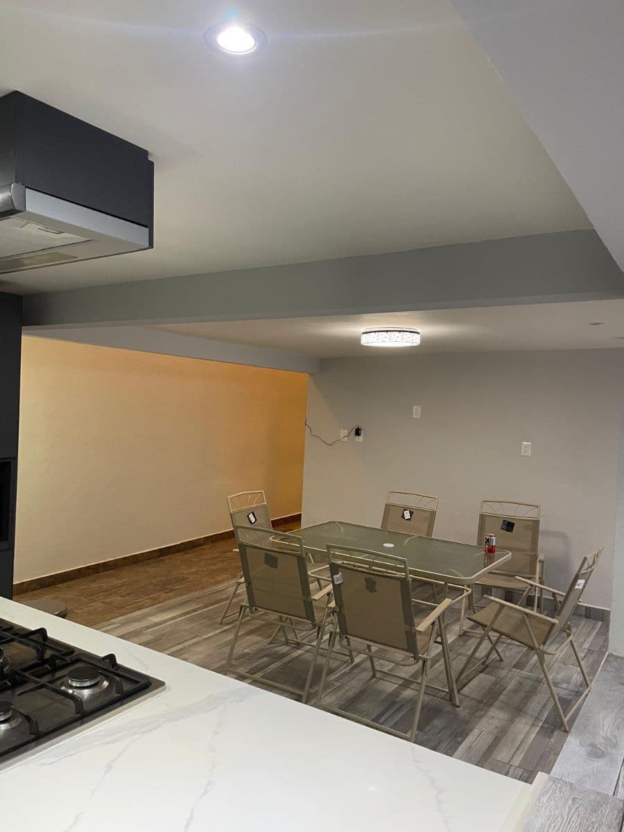 Casa en venta Himno Nacional 1a secc. 3 recs, 3.5 baño , roof c asador y baño 3