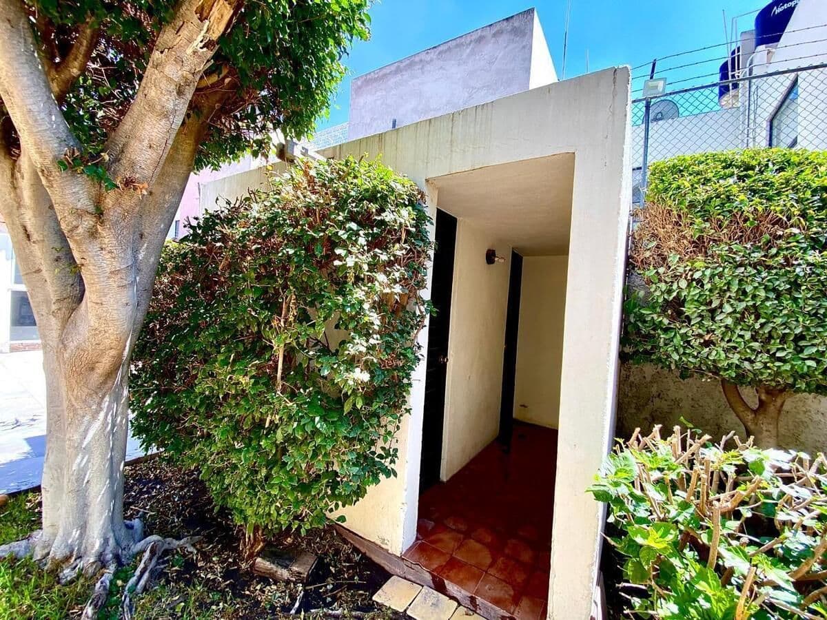 MUY CERCA DEL JARDIN DE TEQUIS, CASA EN VENTA POR GARCIA DIEGO, S.L.P. 14