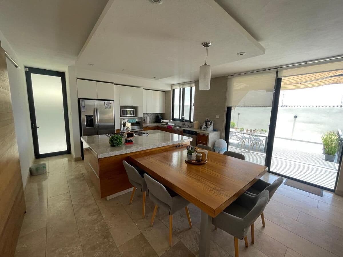 Casa en Venta en Club de Golf La Loma con Alberca Techada. 7
