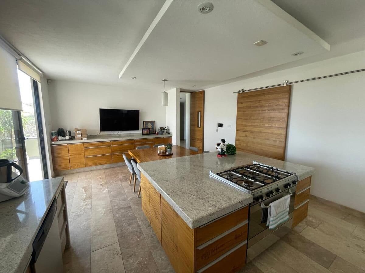 Casa en Venta en Club de Golf La Loma con Alberca Techada. 6