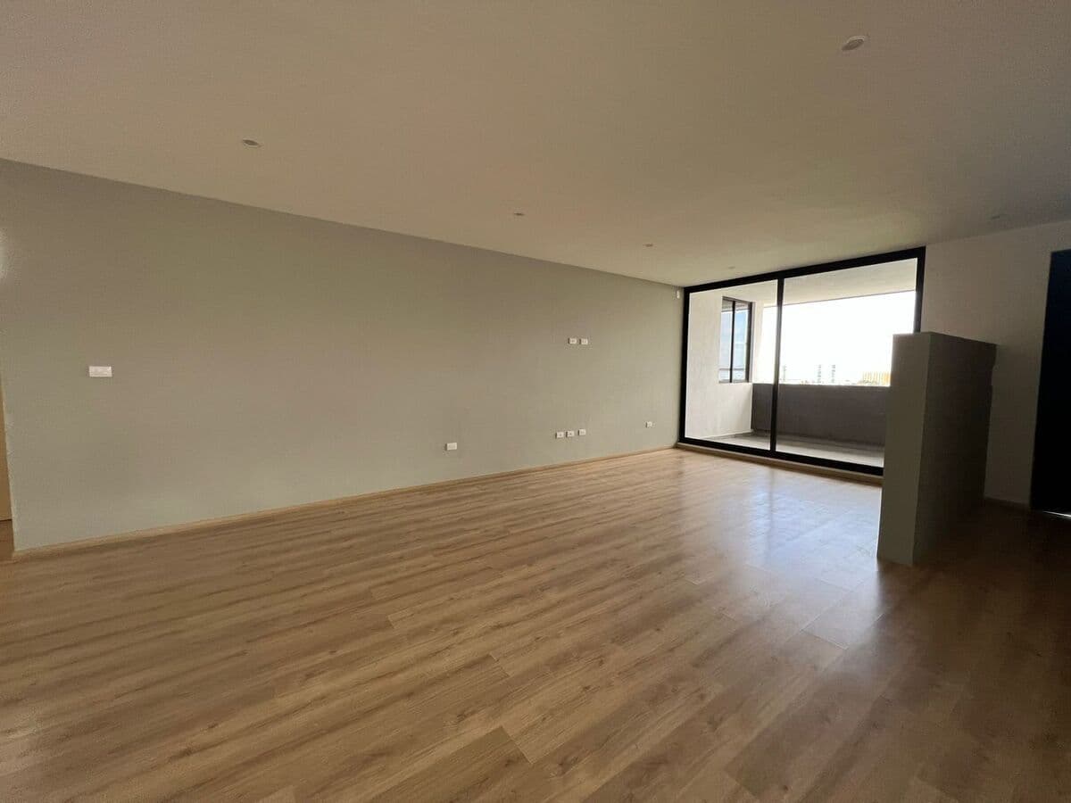 DEPARTAMENTO EN RENTA EN LOMAS DEL TEC 5
