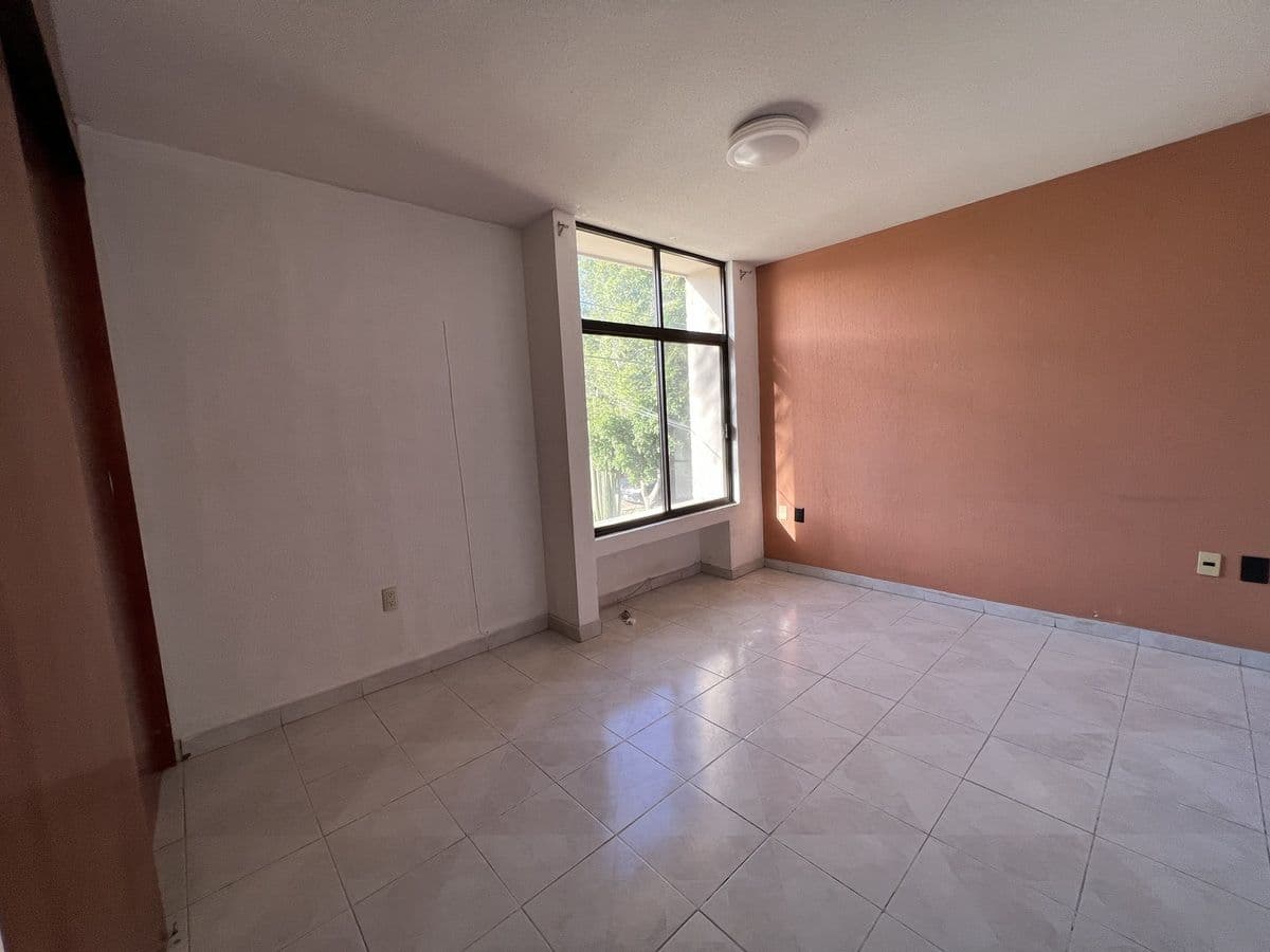 DEPARTAMENTO VENTA EN LOMA VERDE 3
