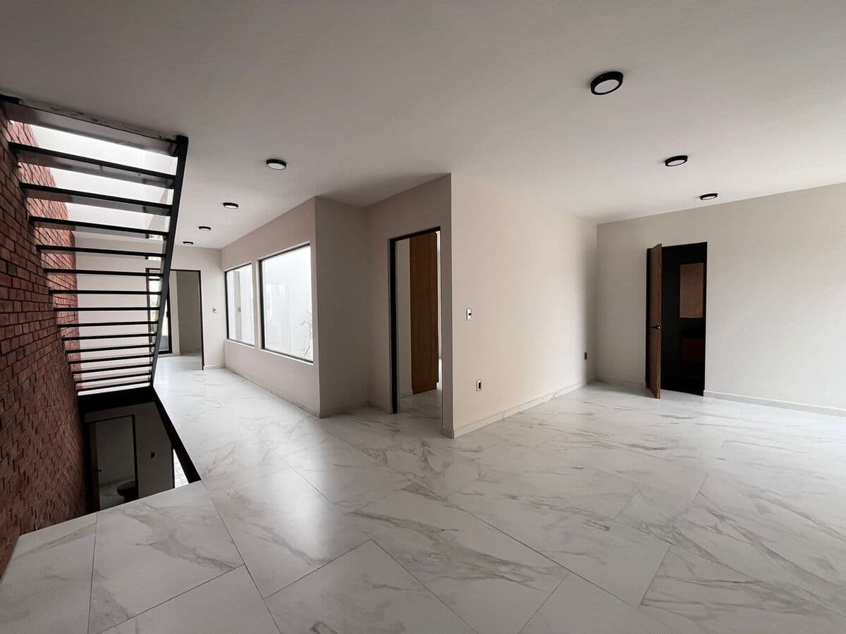 CASA EN VENTA EN FRACCIONAMIENTO COLMENA EN SAN LUIS POTOSI 11