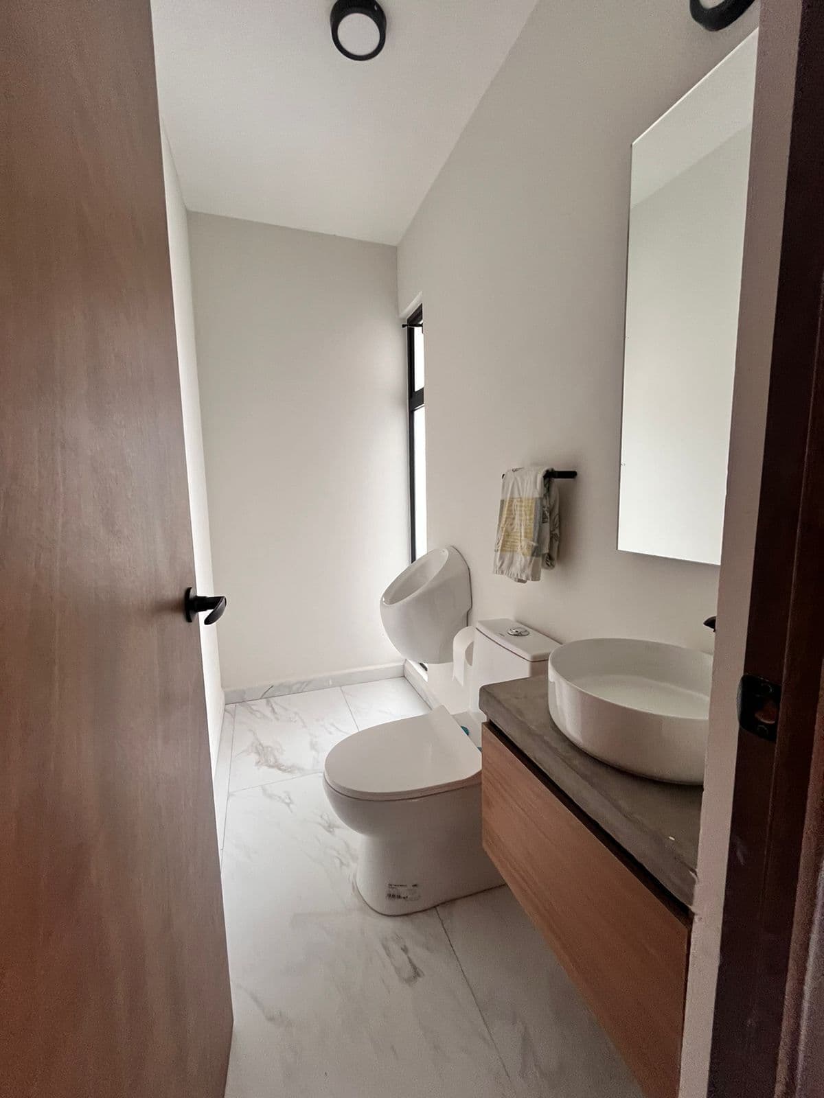 CASA EN VENTA EN FRACCIONAMIENTO COLMENA EN SAN LUIS POTOSI 9