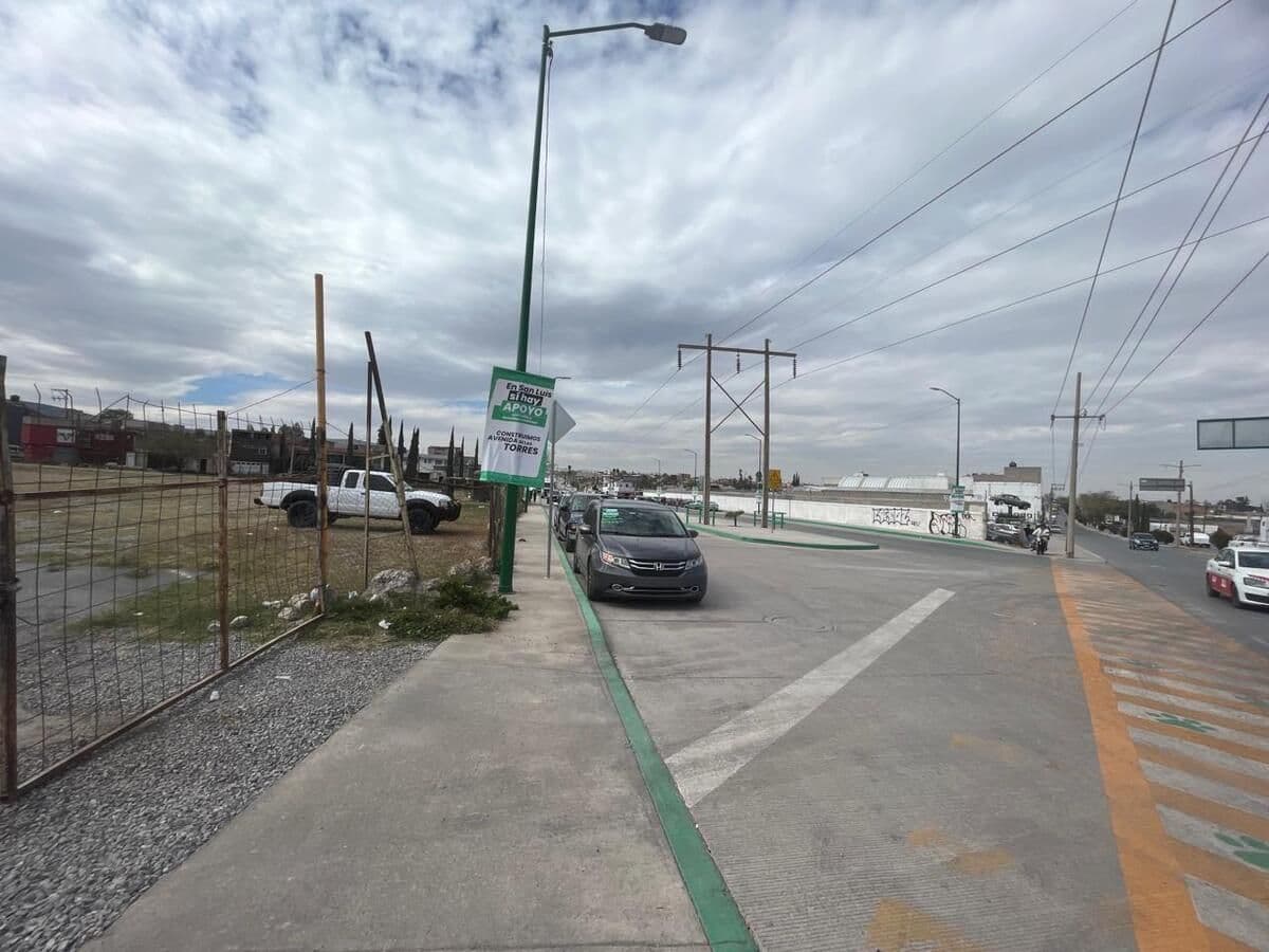 Terreno en venta a metros de la feria nacional potosina y el domo 4