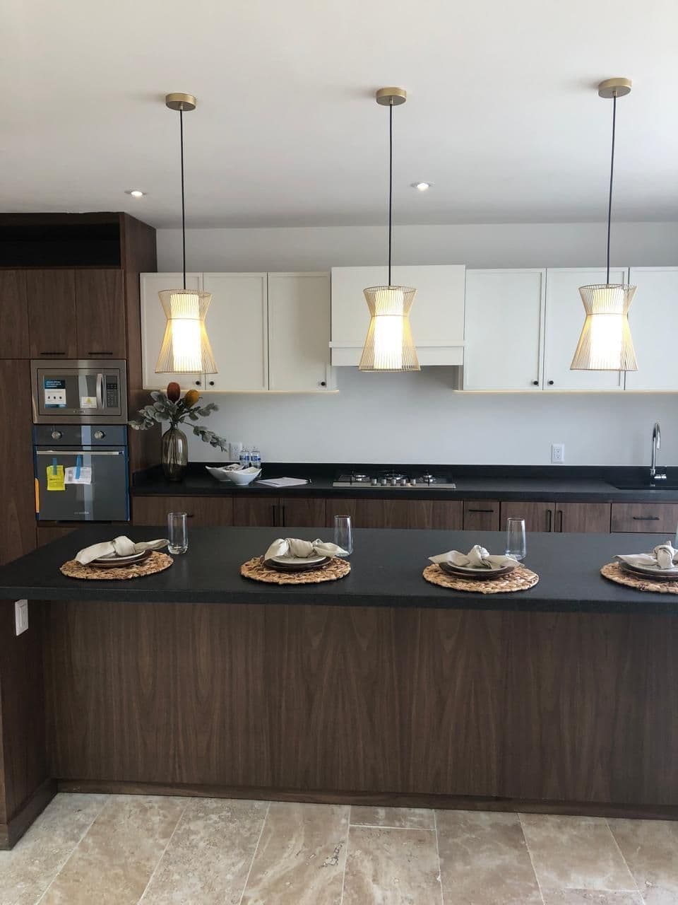 Casa en venta en San Ángel 5 Recamara en planta baja con baño completo, jardin 1/13
