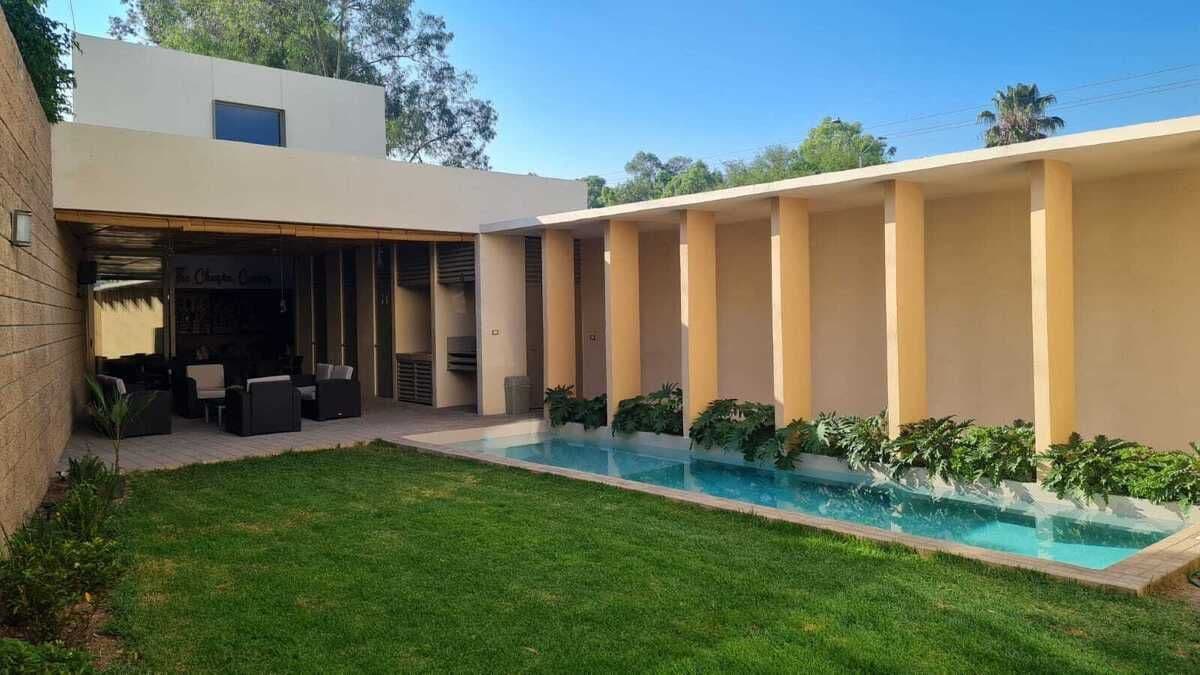 Casaen venta en el Club Campestre de San Luis,  recamara en planta baja, alberca 11