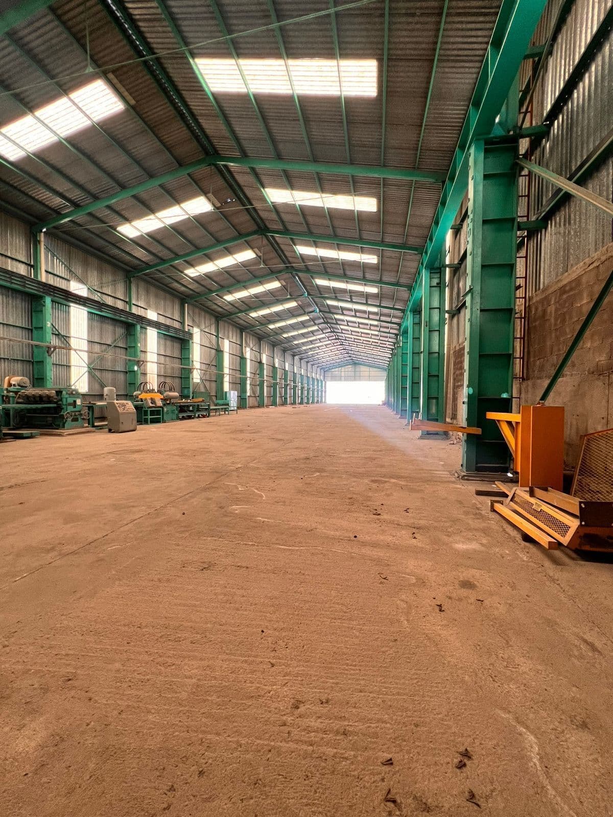Bodega industrial en venta, cerca a la nueva vía a zona industrial y el peri 2