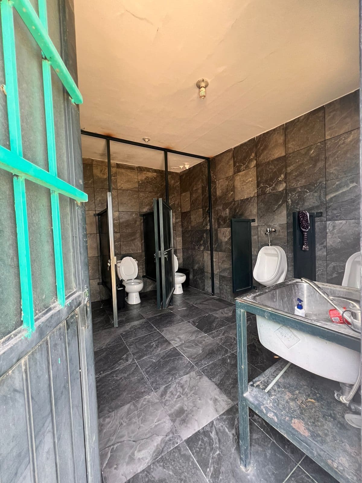 Bodega industrial en venta, cerca a la nueva vía a zona industrial y el peri 10