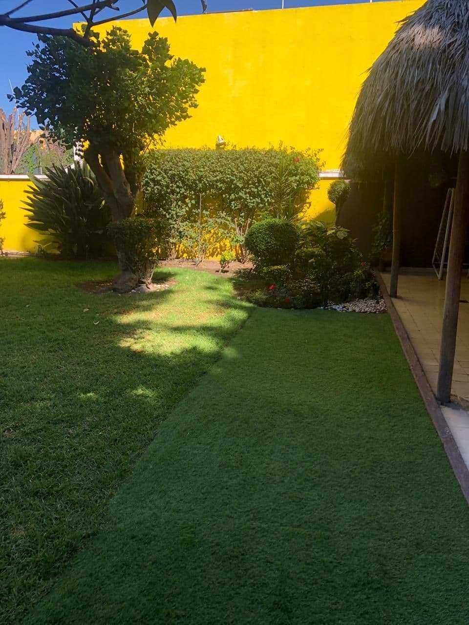Casa en venta muy bien ubicada cerca de Tequis, 990m2 de terreno. 1/12