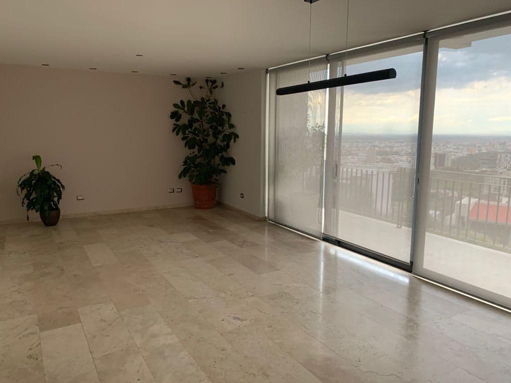 Casa en Venta en Club de Golf La Loma con Roof 5