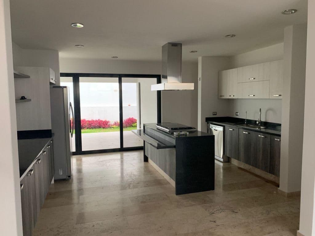 Casa en Venta en Club de Golf La Loma con Roof 6