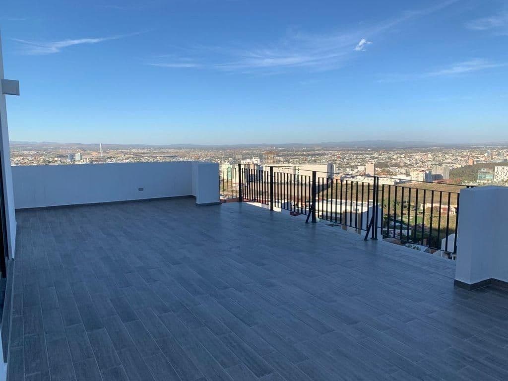 Casa en Venta en Club de Golf La Loma con Roof 9