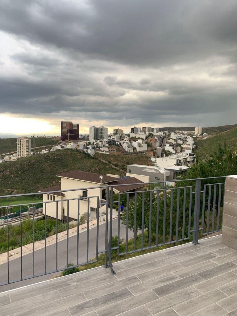 Casa en Venta en Club de Golf La Loma con Roof 14
