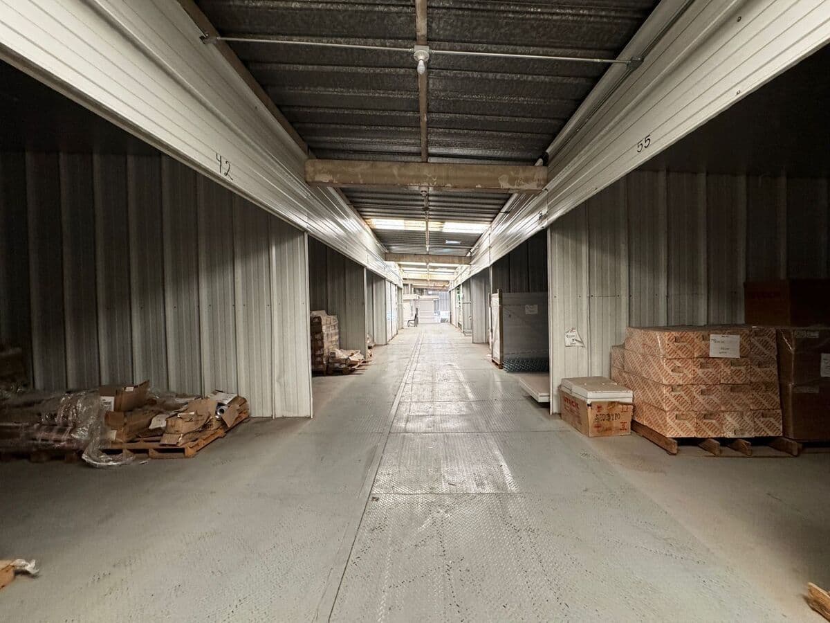 Bodega en Venta en Las Pilitas de 2 plantas con 1,800 en construcción. 1/13